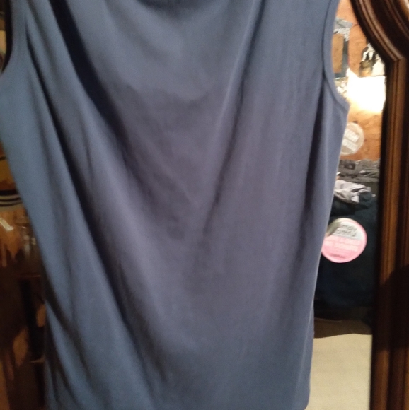 Blue tank top - Picture 2 of 2